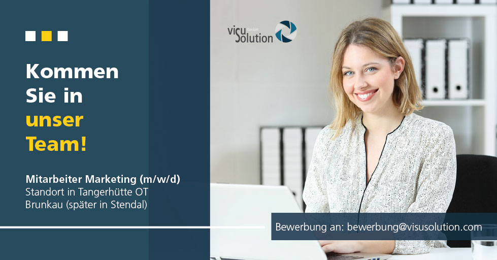 Marketing Arbeitsplatz mit Computer und Designsoftware
